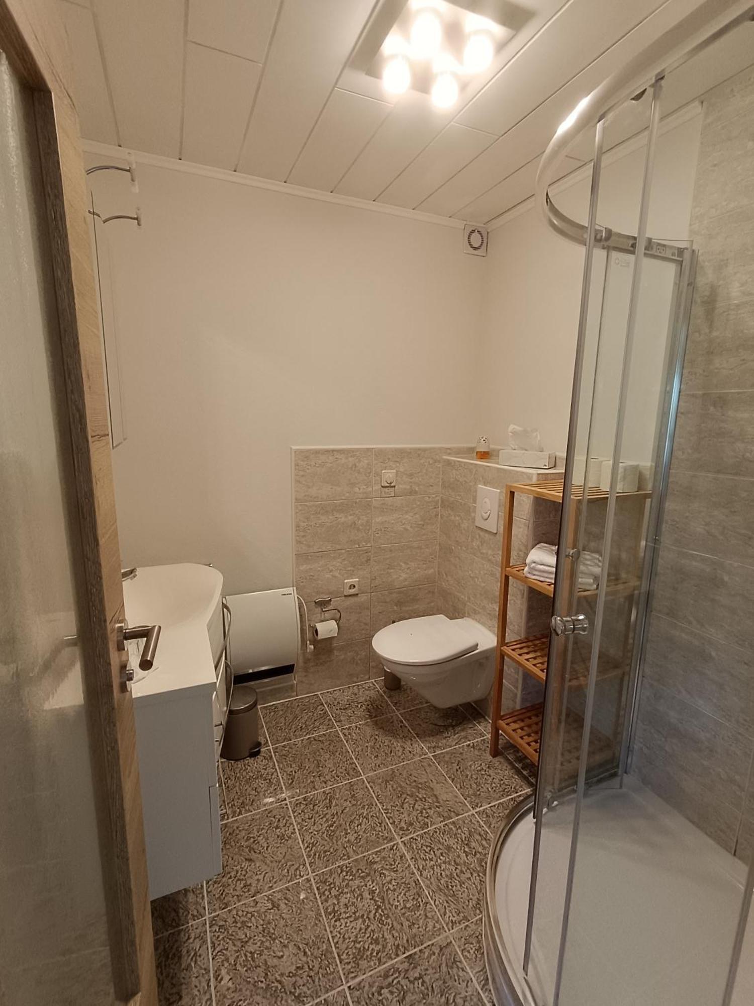 ヴィントリッヒMoselferienweingut Schaeferアパートメント 部屋 写真